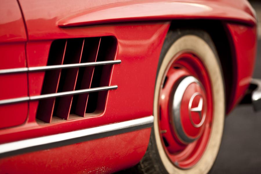  Mercedes-Benz 300 SL Roadster 1962 года  (фото 27 из 39)